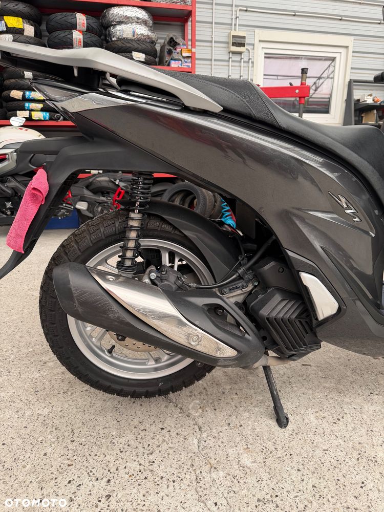Honda SH - 16