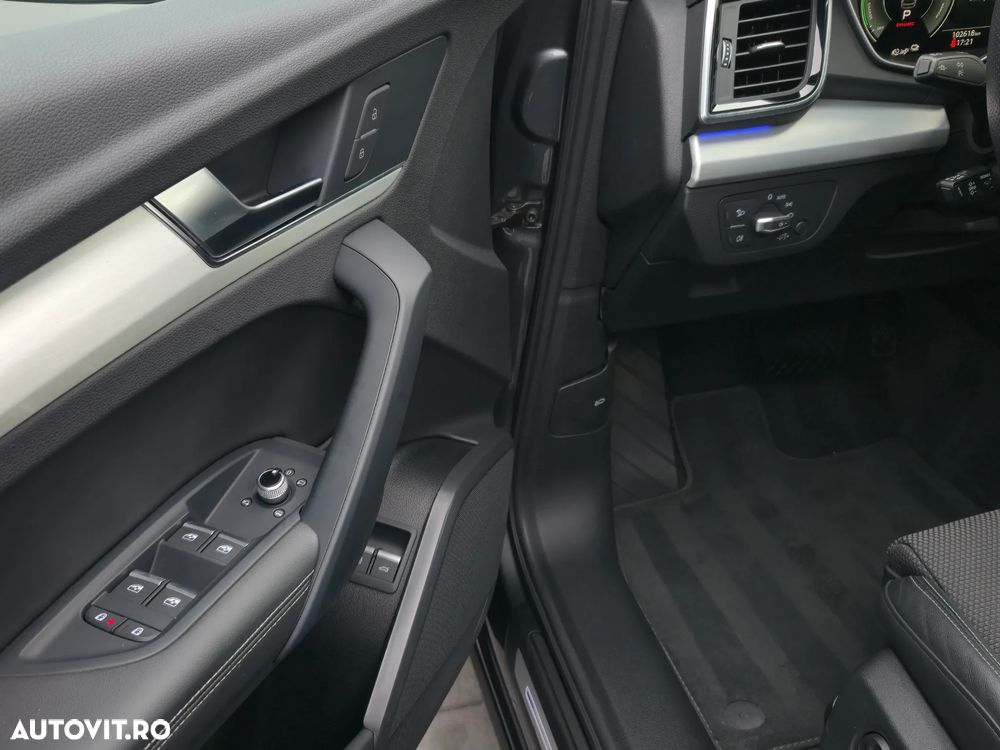 Audi Q5 55 TFSIe quattro S tronic S line - 22
