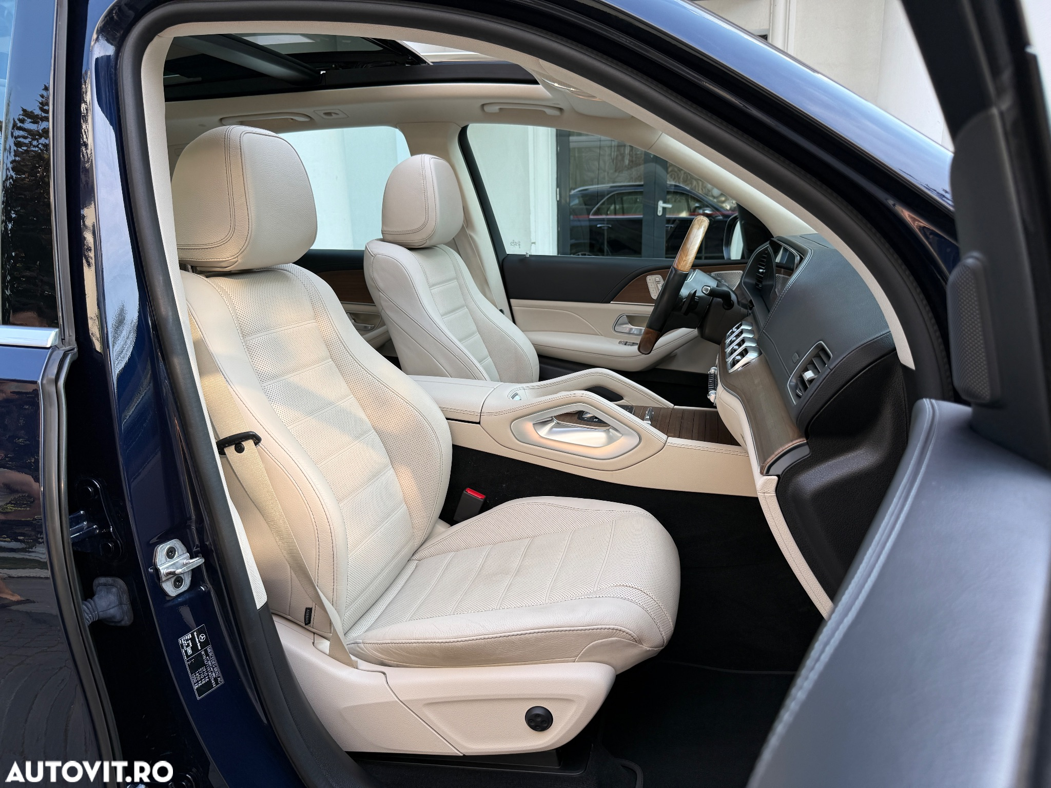 Mercedes-Benz GLE 300 d 4Matic 9G-TRONIC AMG Line - 12