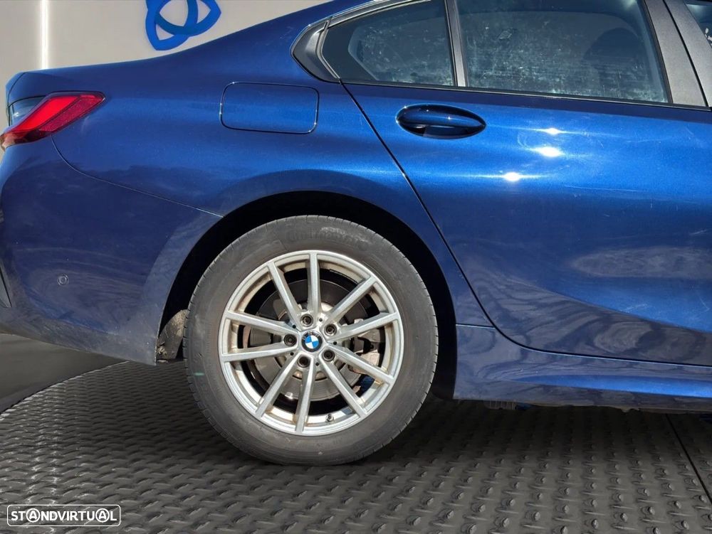 BMW 330 e Corporate Edition Auto - 27