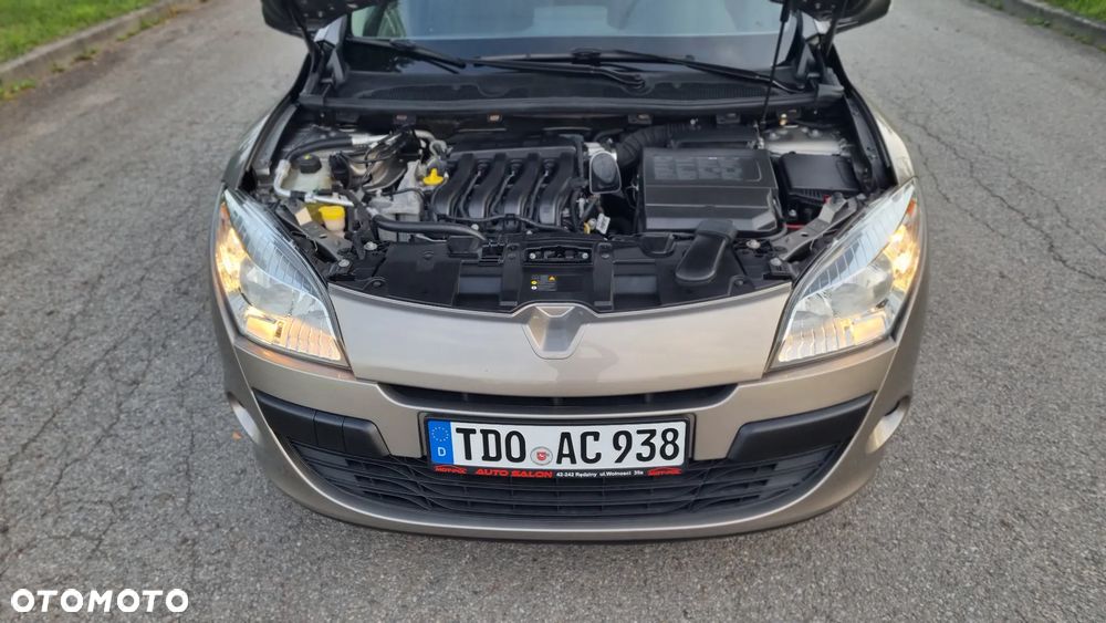 Renault Megane 1.6 16V 100 Authentique - 10