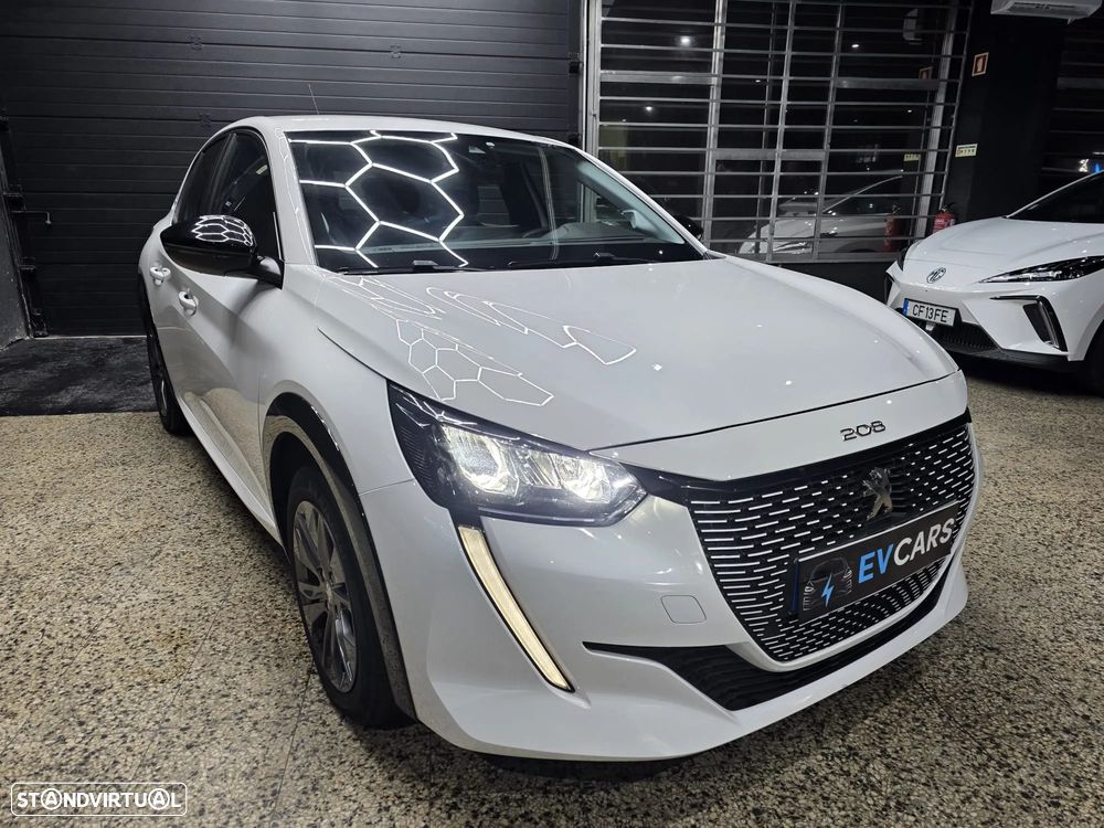 Peugeot e-208 Allure Pack - 24