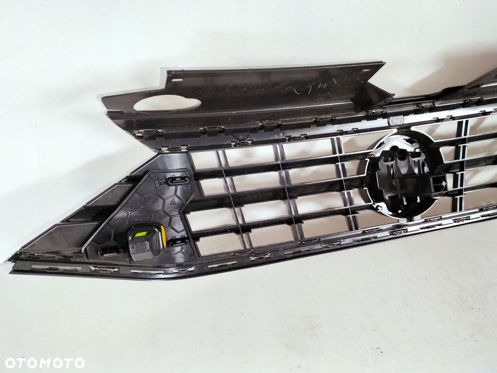 atrapa kratka grill vw polo vi lift 20- sedan - 5