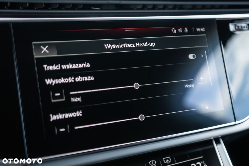 Audi Q8 - 32