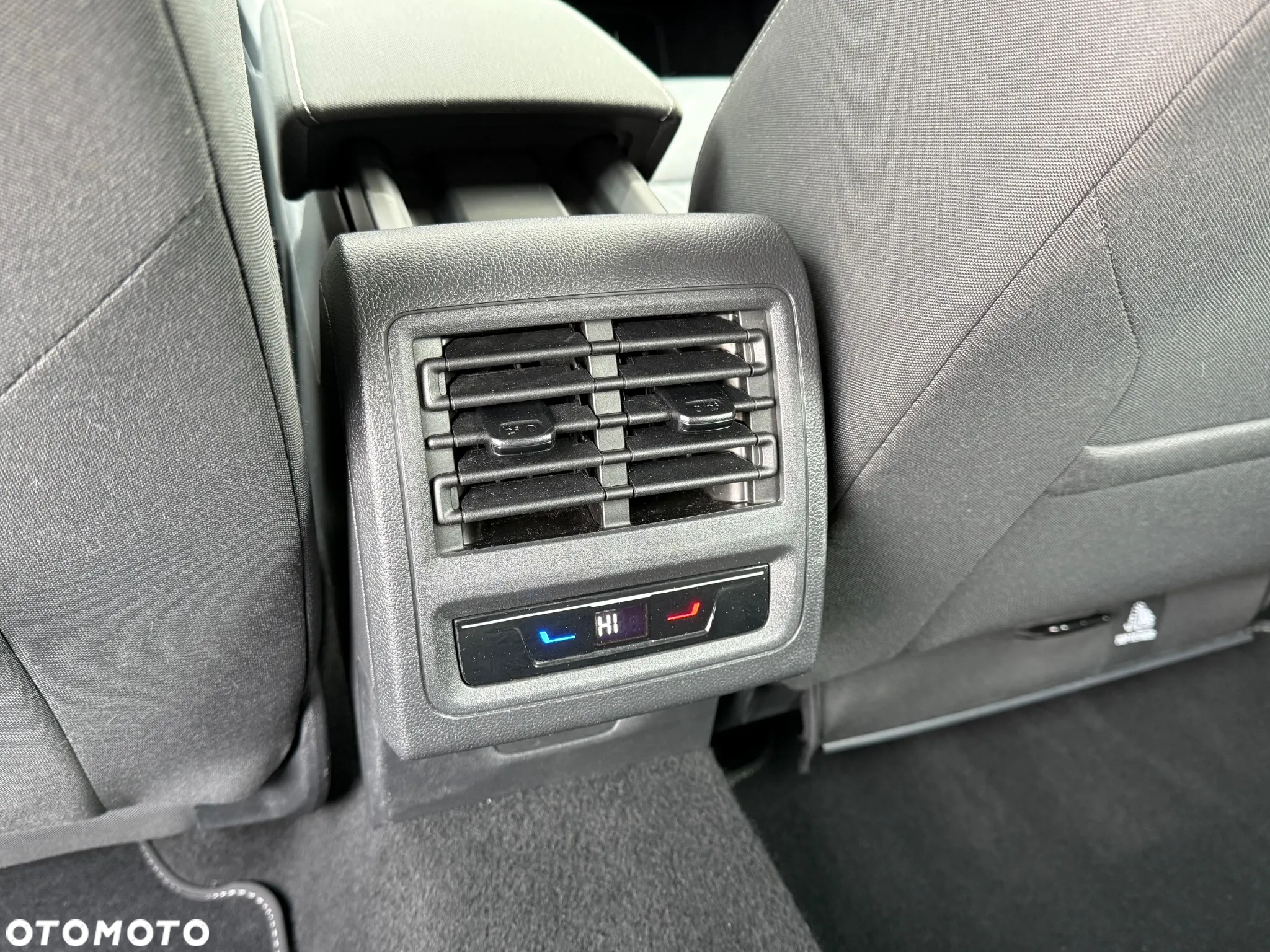 Volkswagen Golf VII 1.5 TSI BMT Highline DSG - 21
