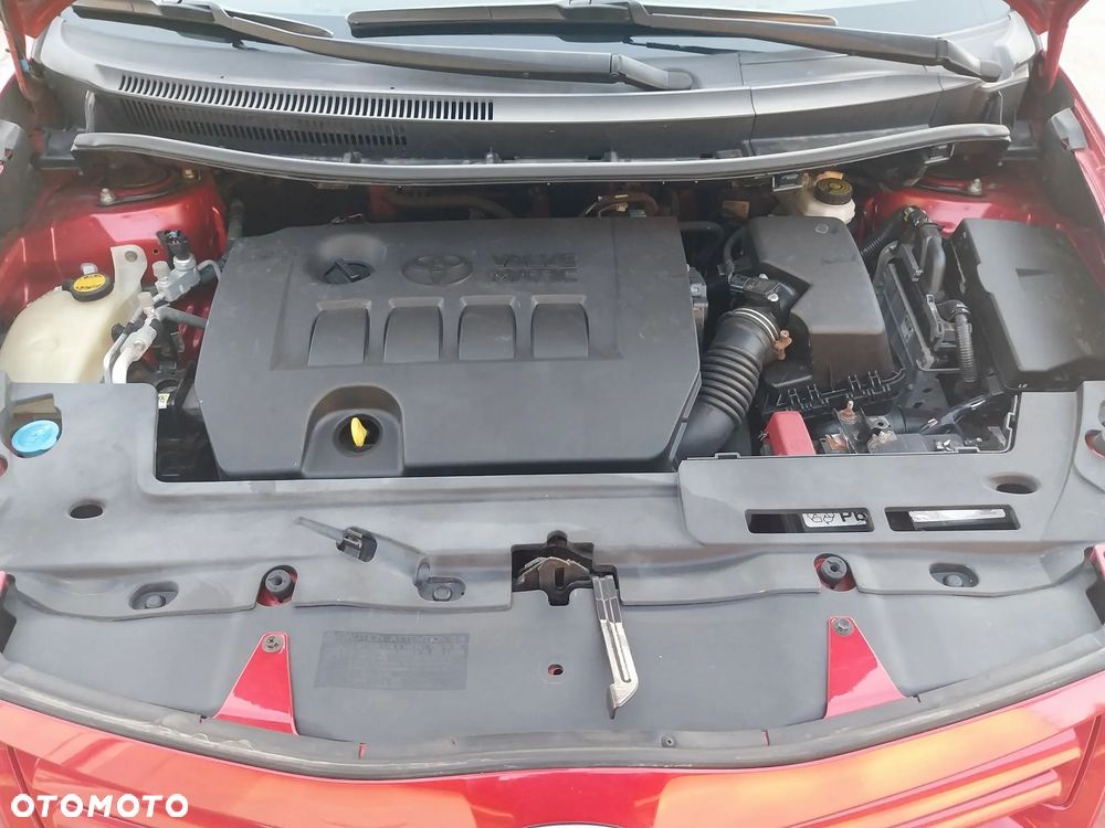 Toyota Auris 1.6 Sol - 14