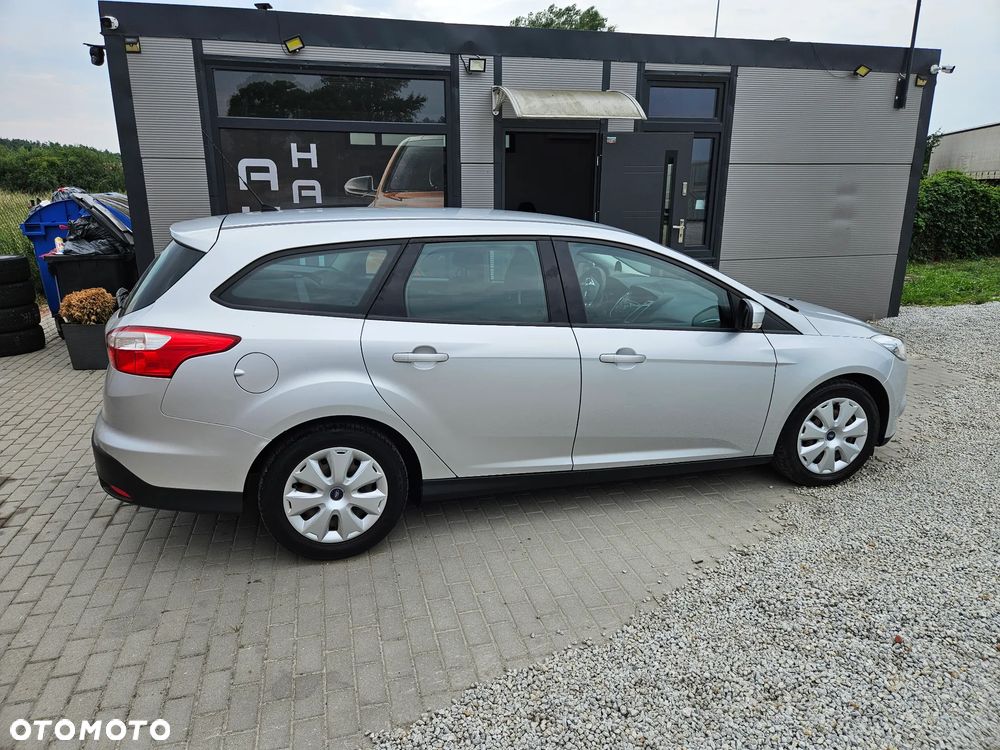 Ford Focus 1.6 TDCi ECOnetic 99g Start-Stopp-System Champions Edition - 9