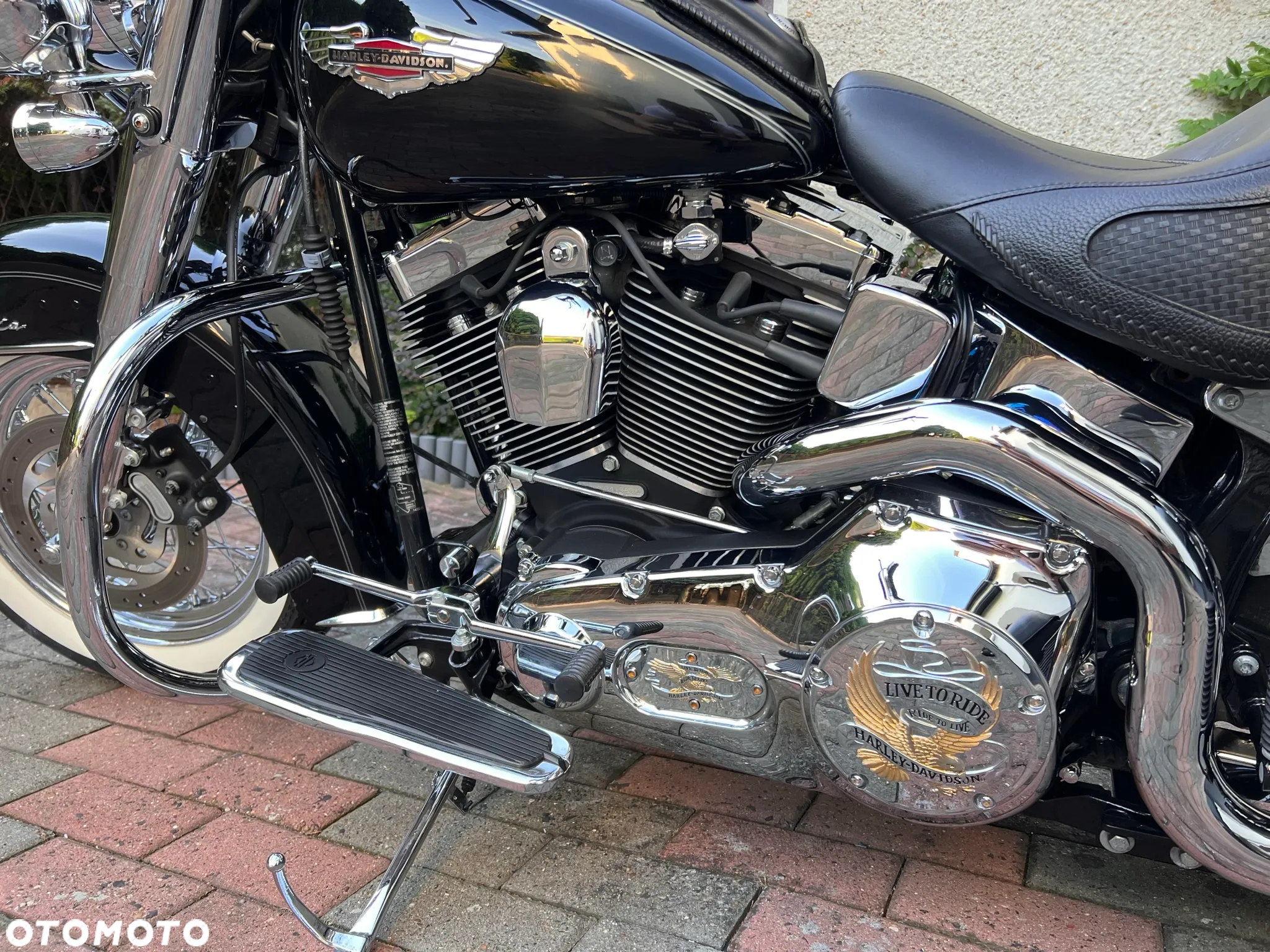 Harley-Davidson Softail Deluxe - 16