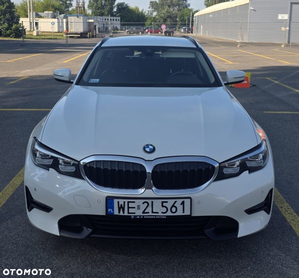 BMW Seria 3 318d - 3