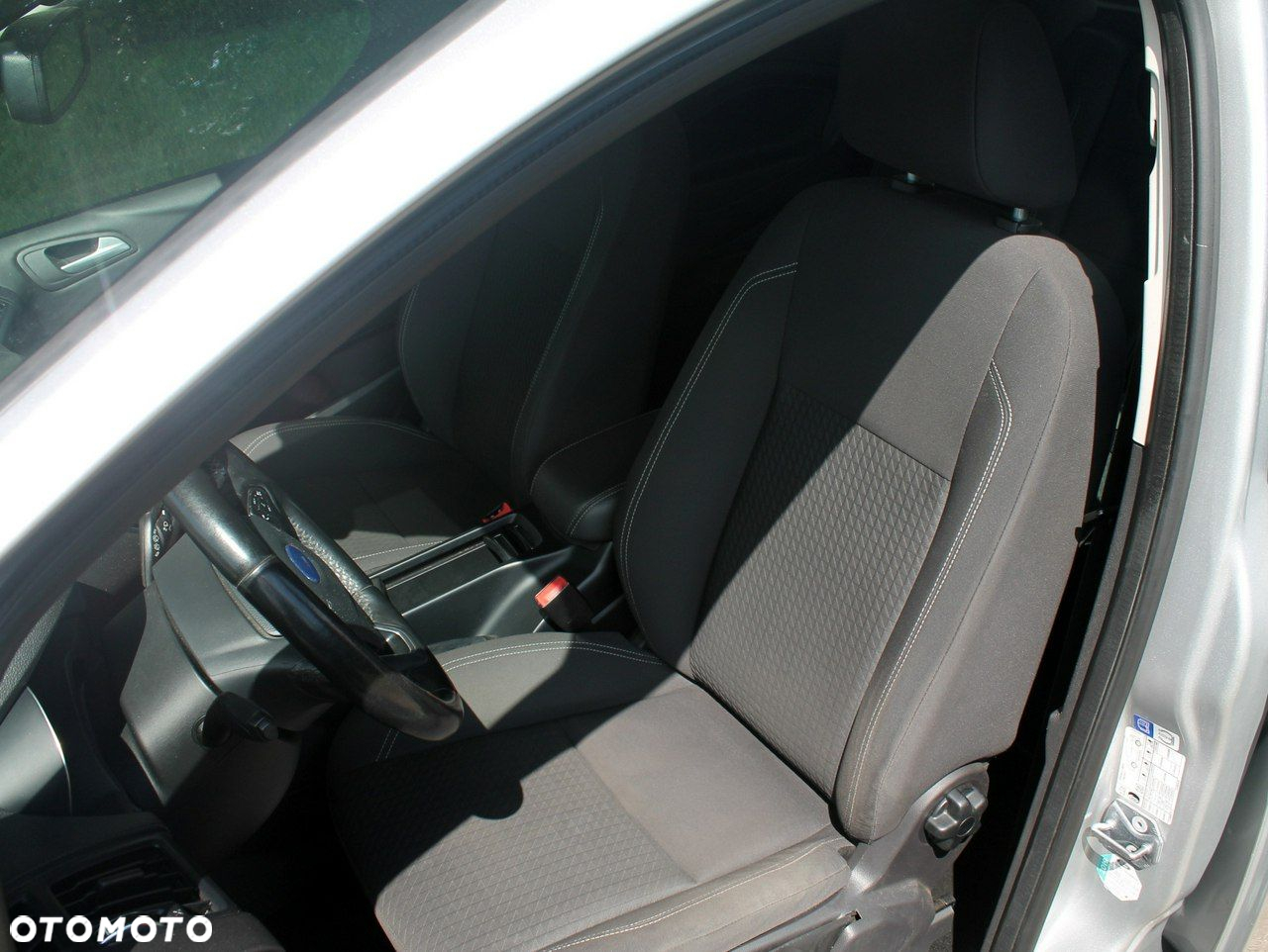 Ford Grand C-MAX - 28