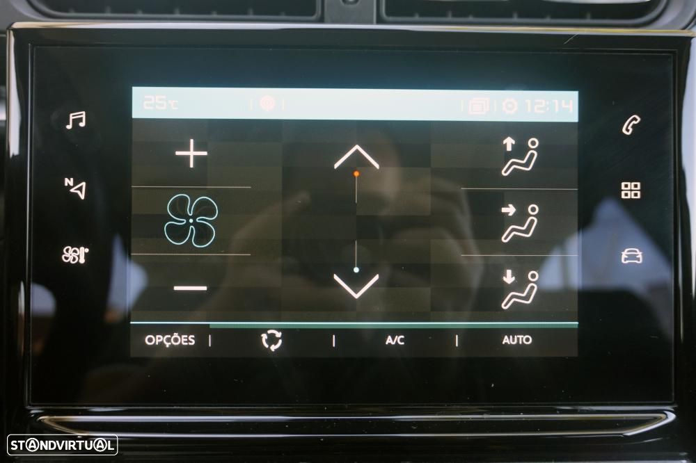 Citroën C3 1.2 PureTech Shine - 19