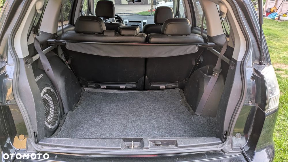 Mitsubishi Outlander 2.2 DID Instyle - 4