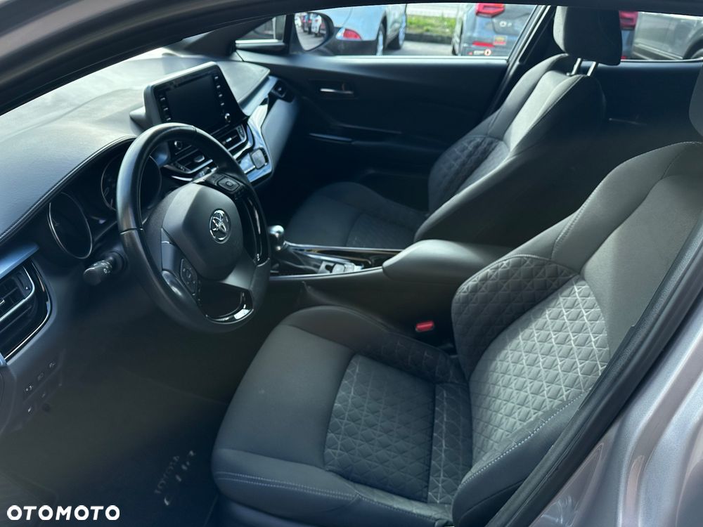 Toyota C-HR 2.0 Hybrid Business-Edition - 7