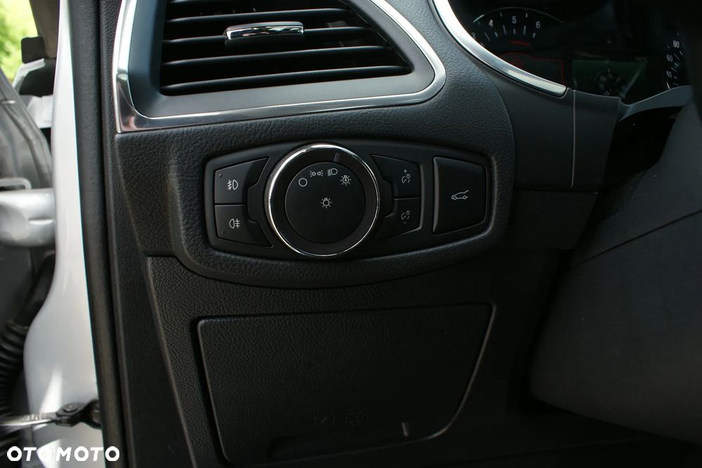 Ford S-Max 2.0 EcoBlue Titanium - 23