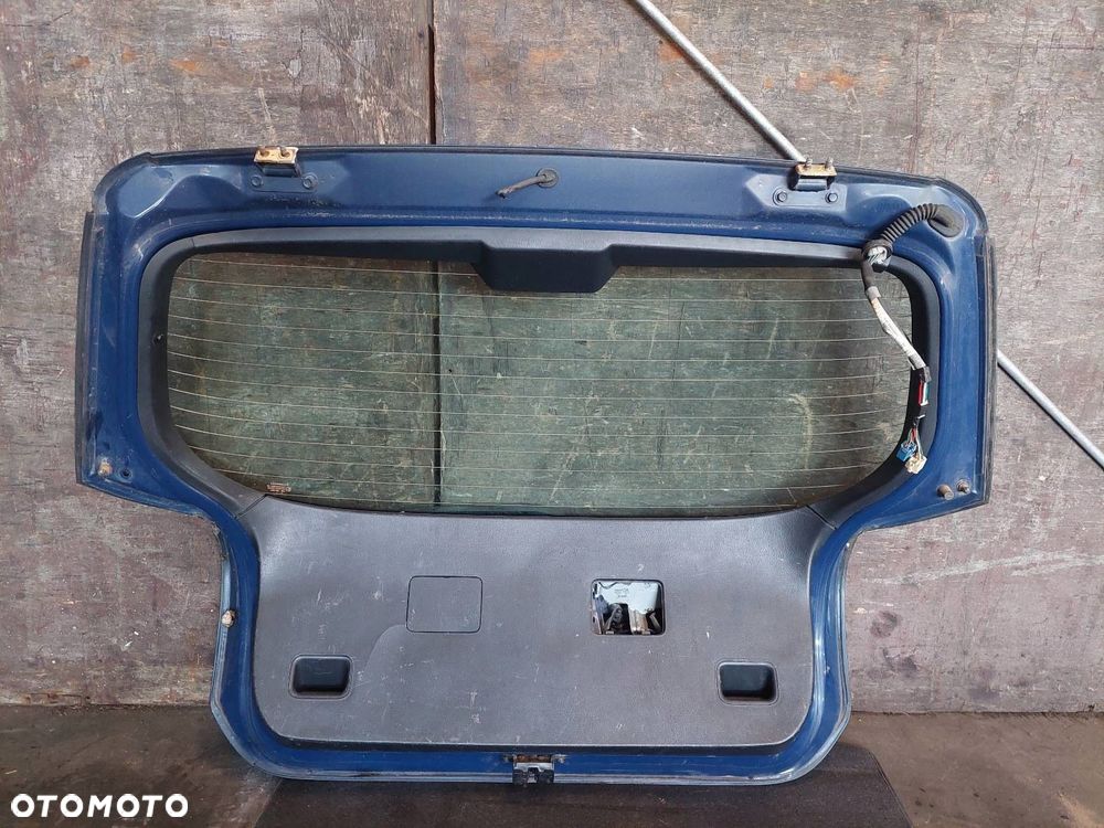KLAPA BAGAŻNIKA TOYOTA COROLLA E12 8Q4 - 4