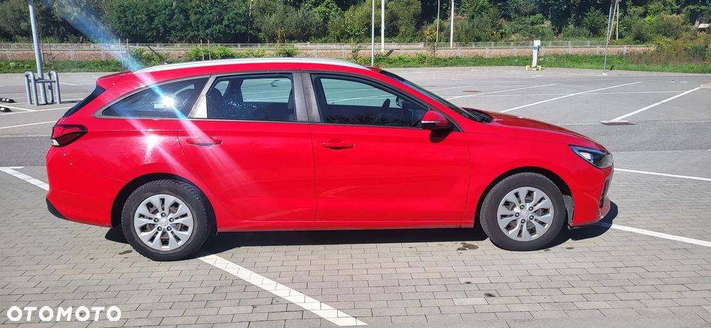 Hyundai i30 1.6 CRDi Classic + - 11