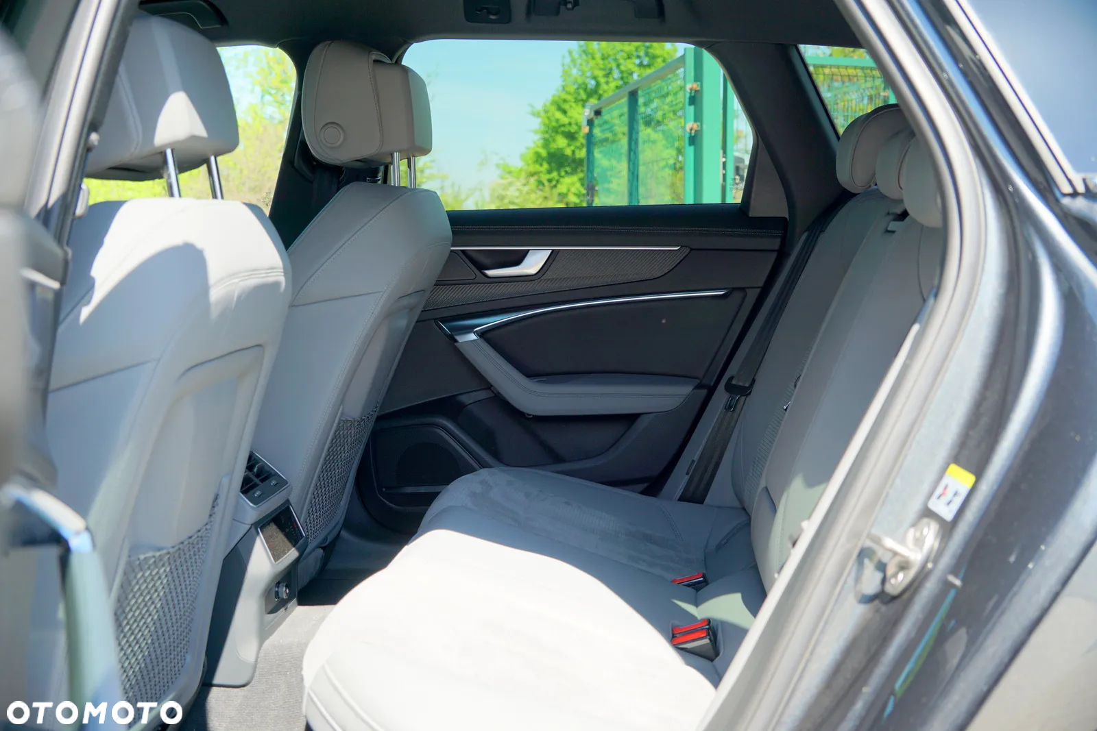 Audi A6 Avant 55 TFSI e quattro S tronic S line - 20