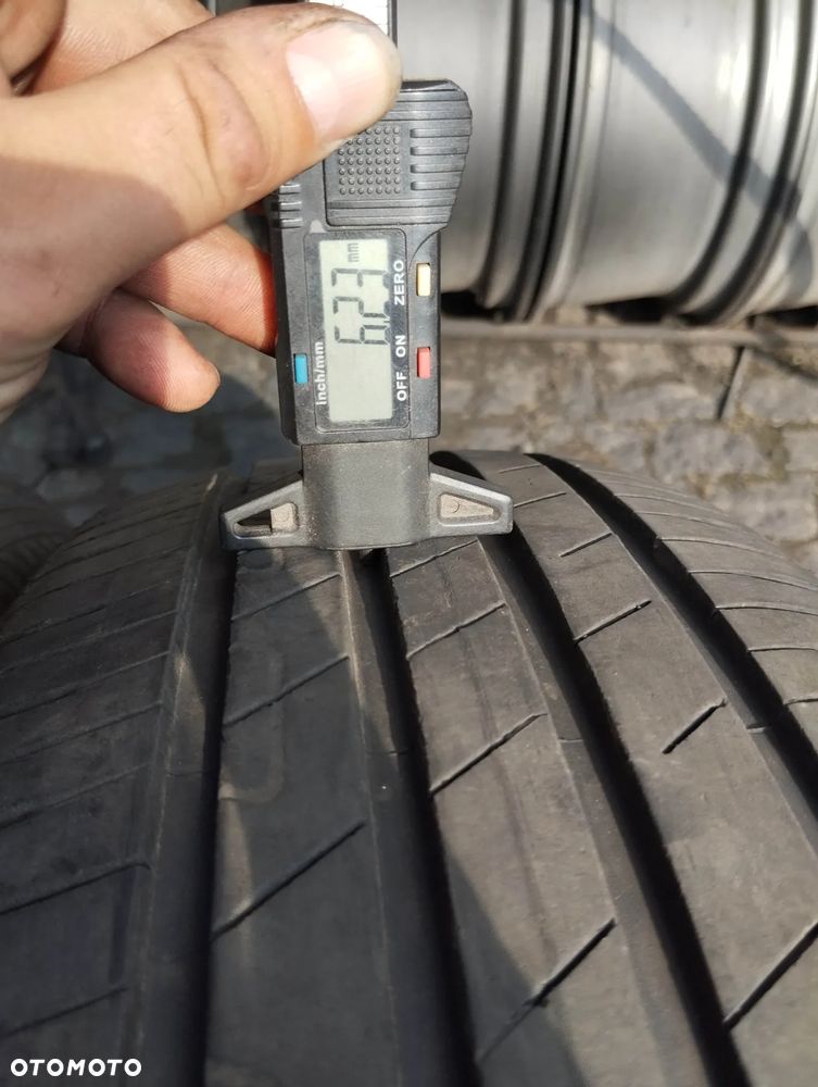 Goodyear Efficient Grip Performance 205 55 19 97 V XL 2szt - 3