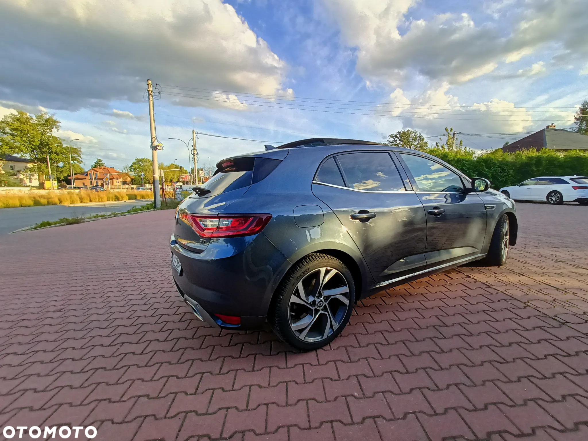 Renault Megane 1.6 TCe GT EDC - 4