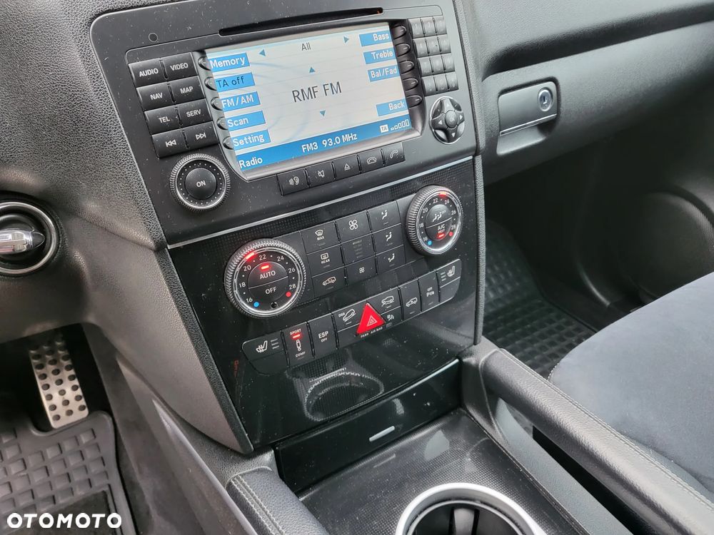 Mercedes-Benz ML - 29