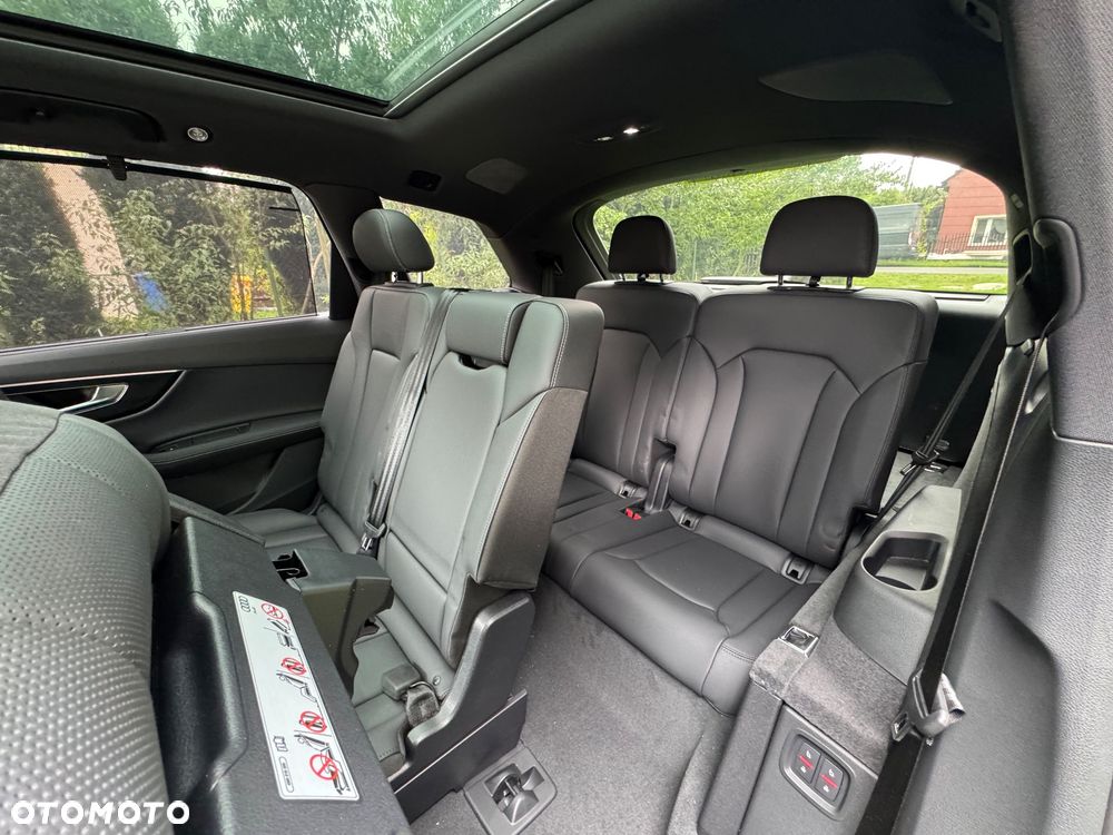 Audi Q7 TFSI mHEV 250 kW Quattro Tiptr - 25