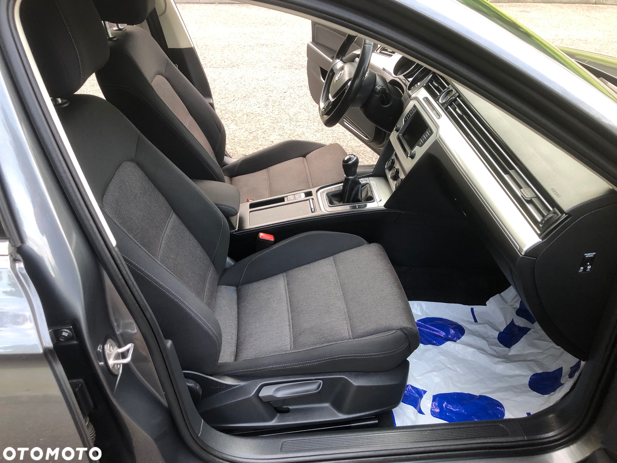 Volkswagen Passat Variant 1.6 TDI (BlueMotion Technology) Comfortline - 14