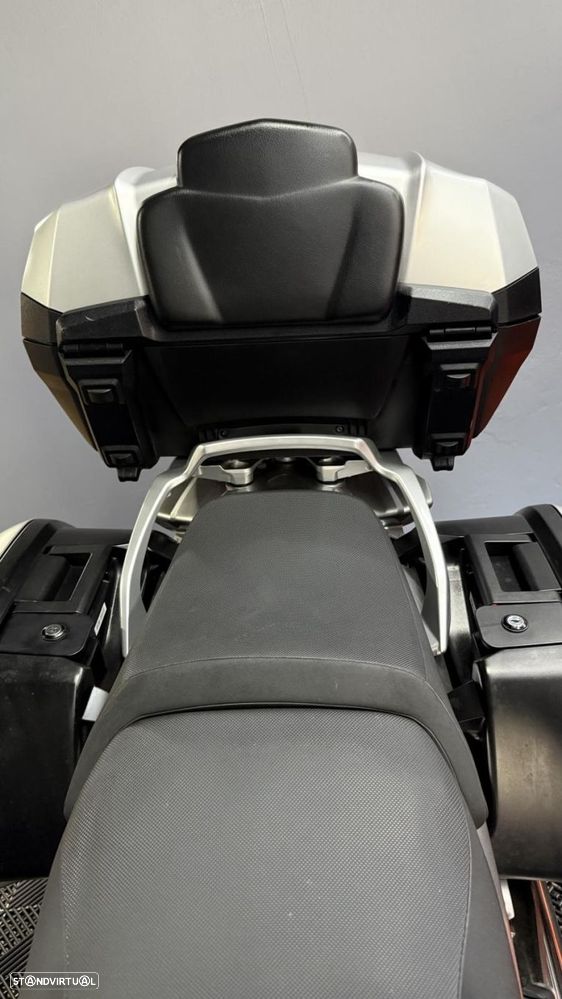 Yamaha FJR Ultimate Edition - 17