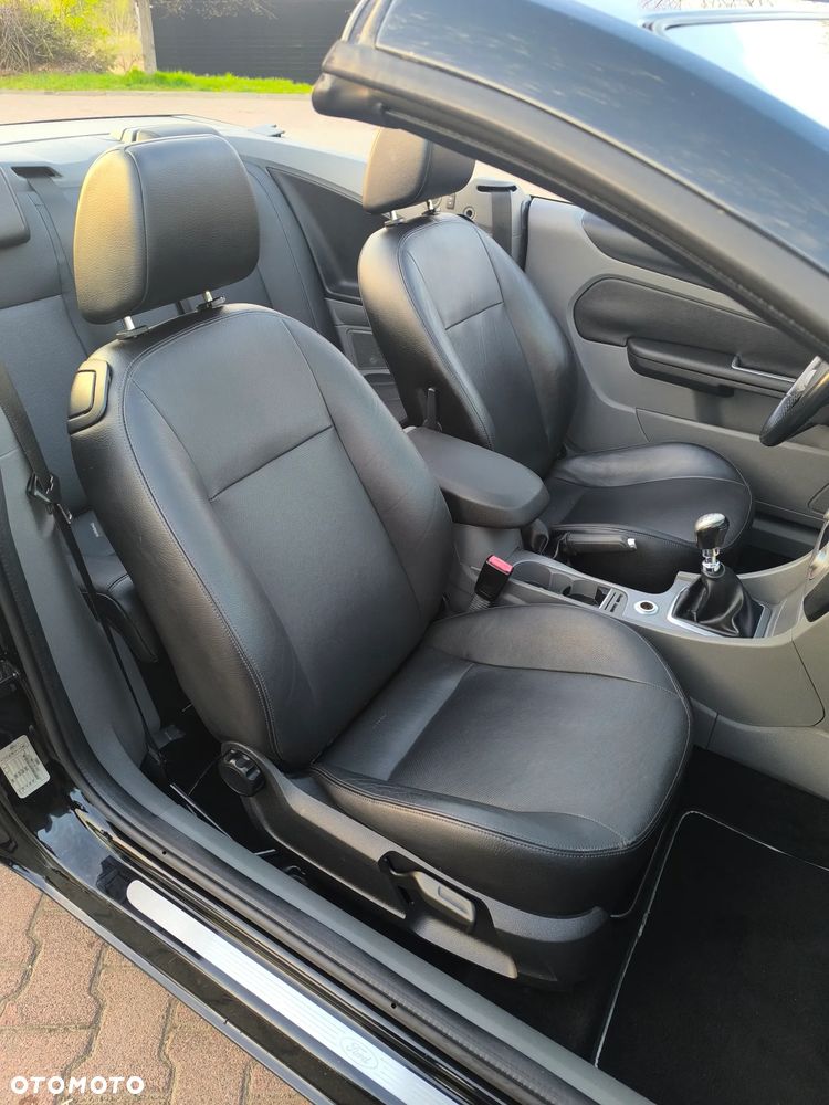 Ford Focus 2.0 TDCi DPF Ghia - 8