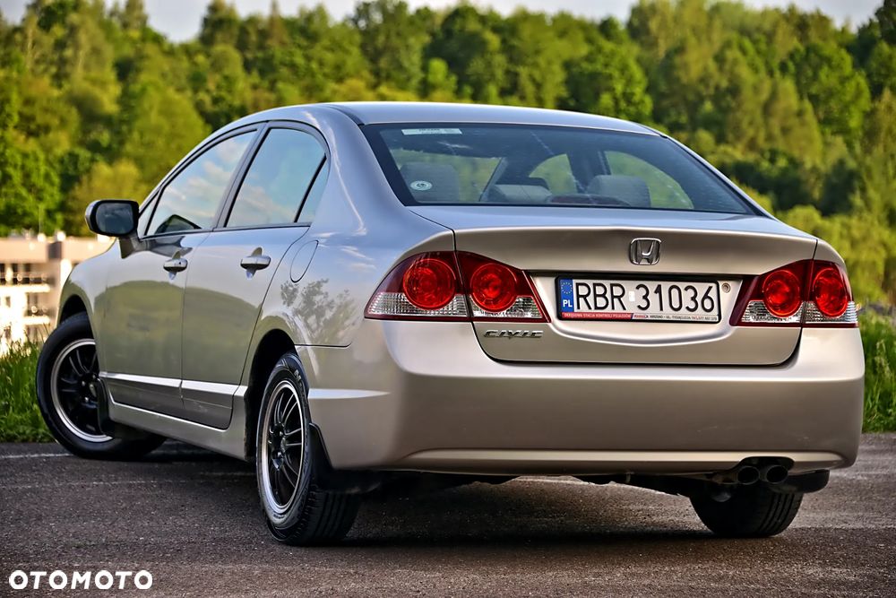 Honda Civic 1.8 Executive - 5