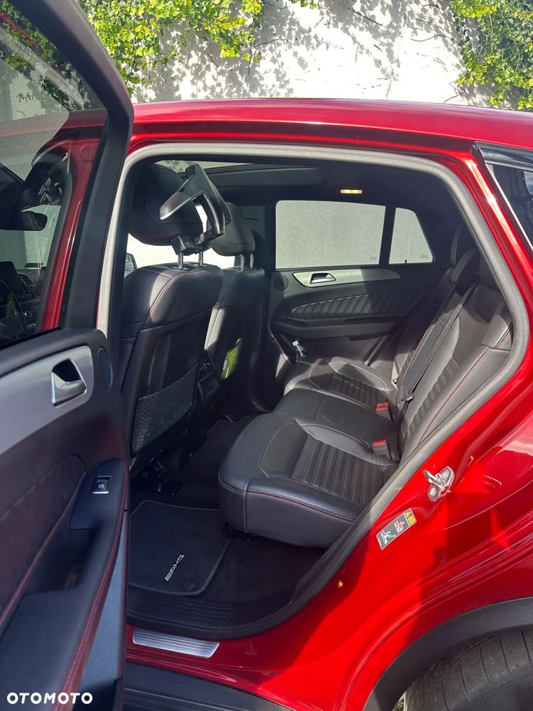 Mercedes-Benz GLE - 28