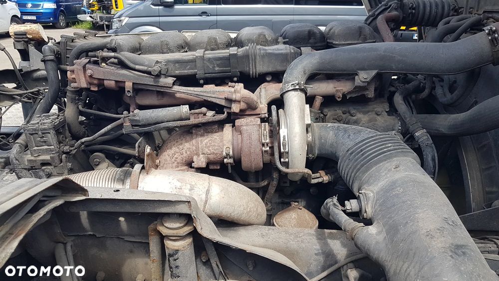 SILNIK SCANIA DT 1217 L01 480 HP - 2