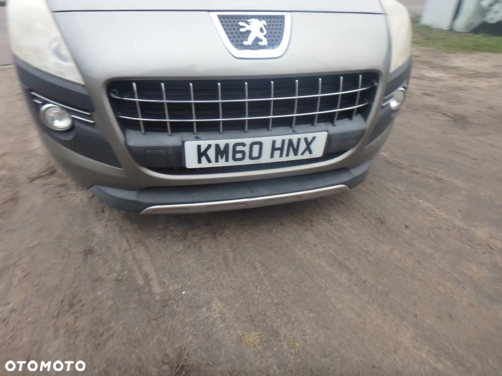 Zderzak przedni Peugeot 3008 EVGC - 2