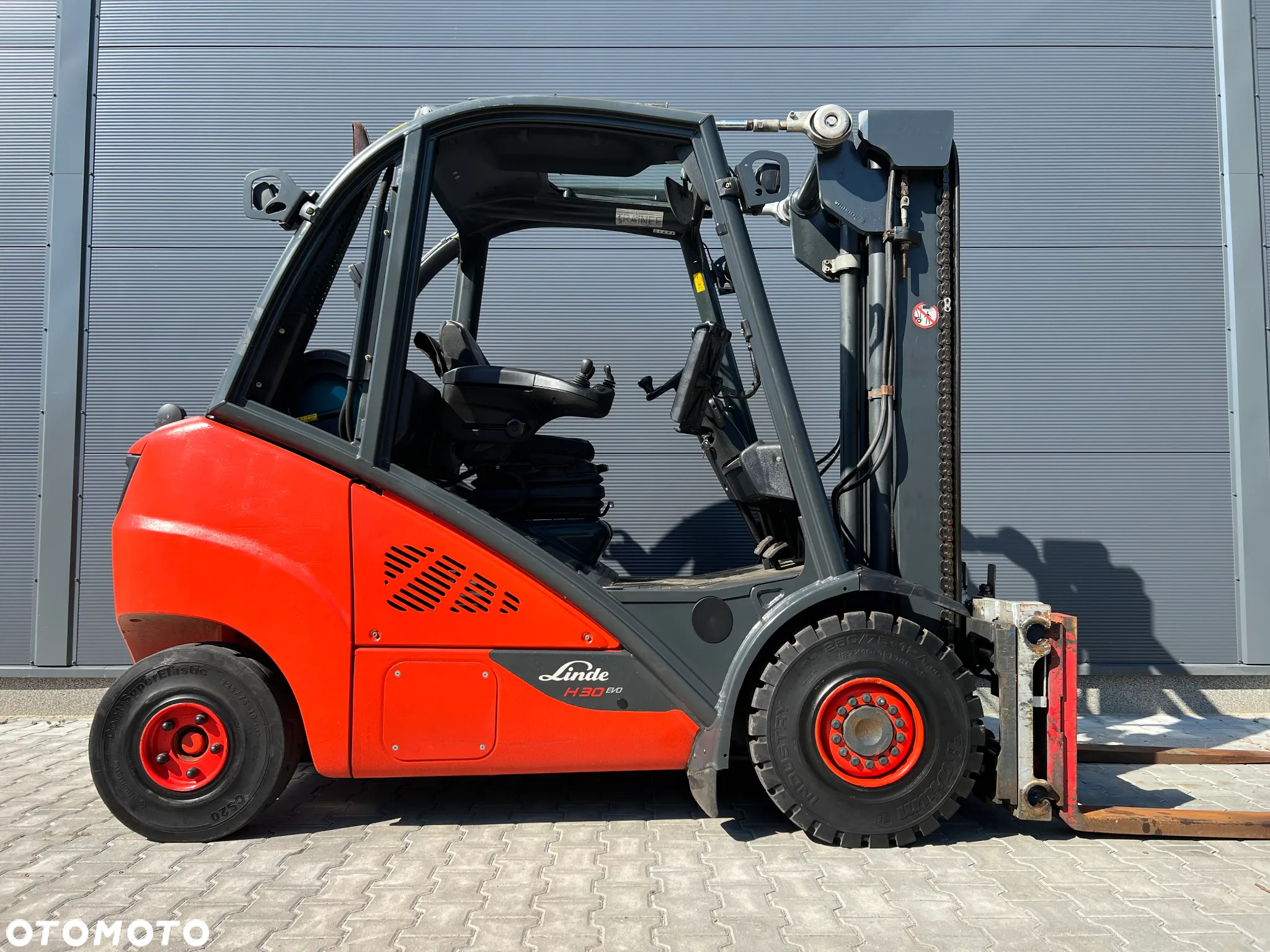 Linde H30T-02 - 2