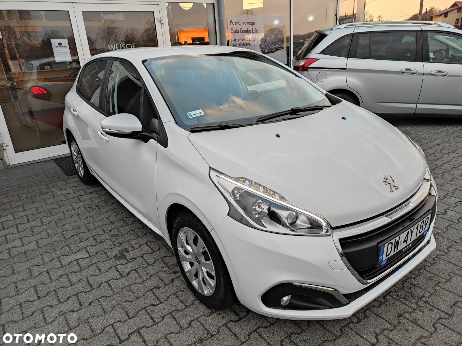 Peugeot 208 1.2 PureTech GPF Allure S&S - 3