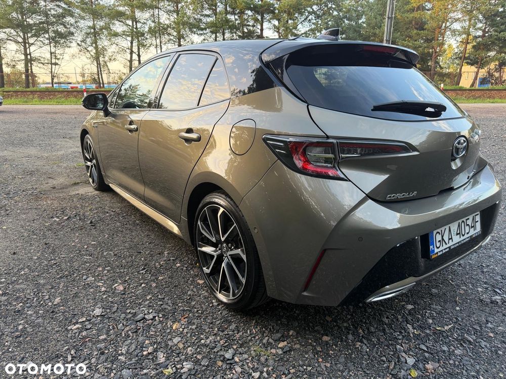 Toyota Corolla 2.0 Hybrid GR Sport - 22
