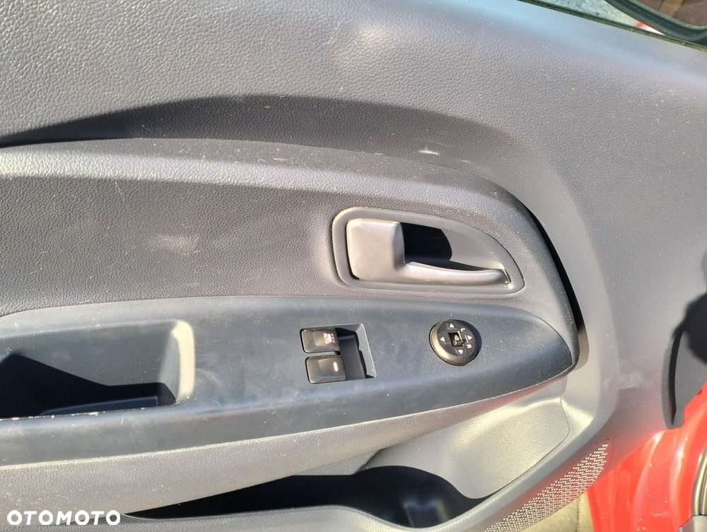 Kia Rio - 19