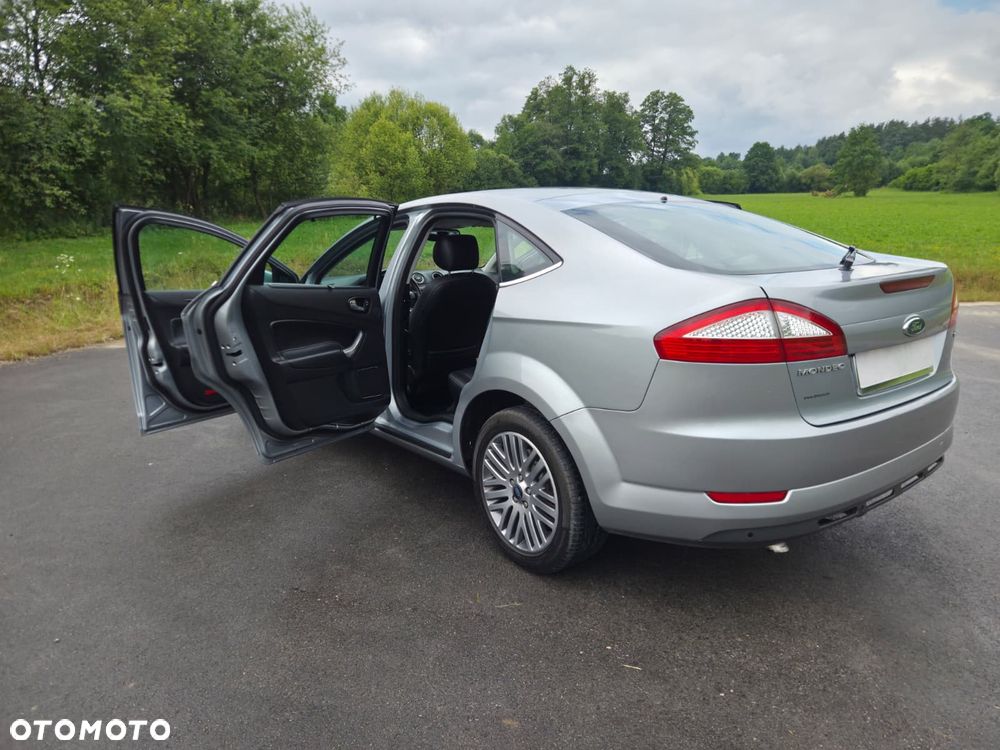 Ford Mondeo 1.8 TDCi Ghia - 19