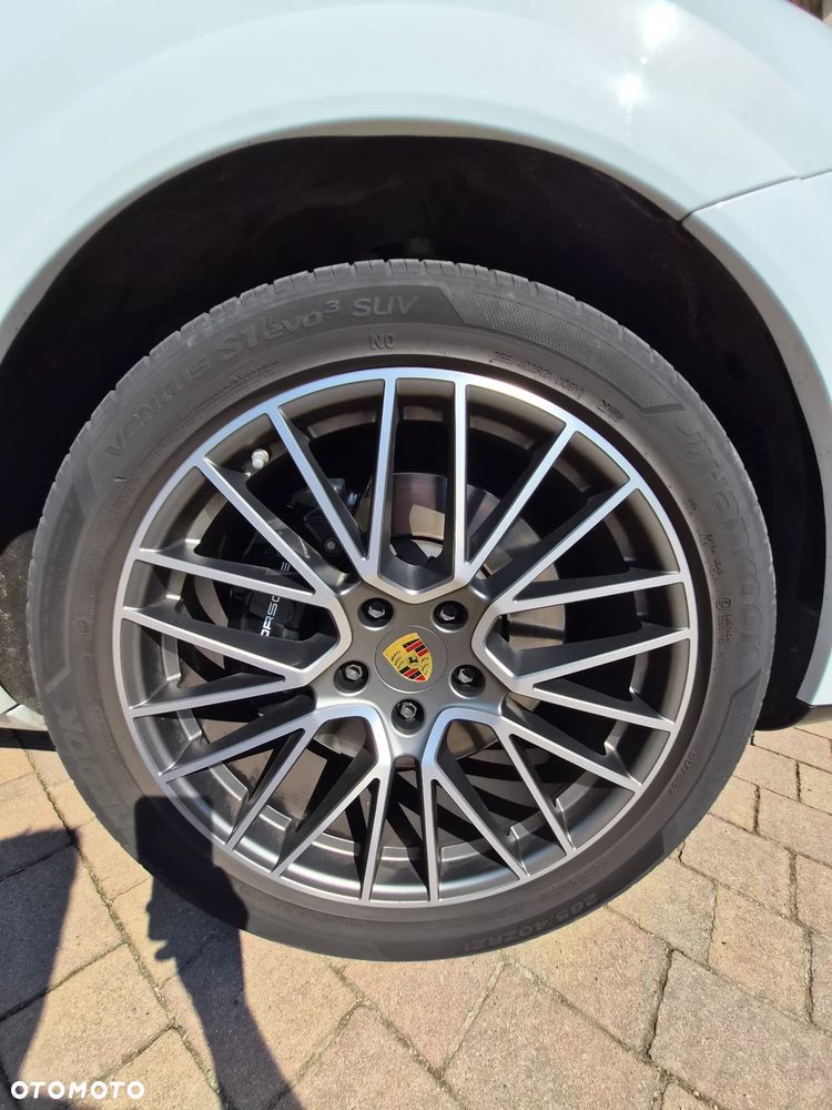 Porsche Cayenne S Platinum Edition - 17