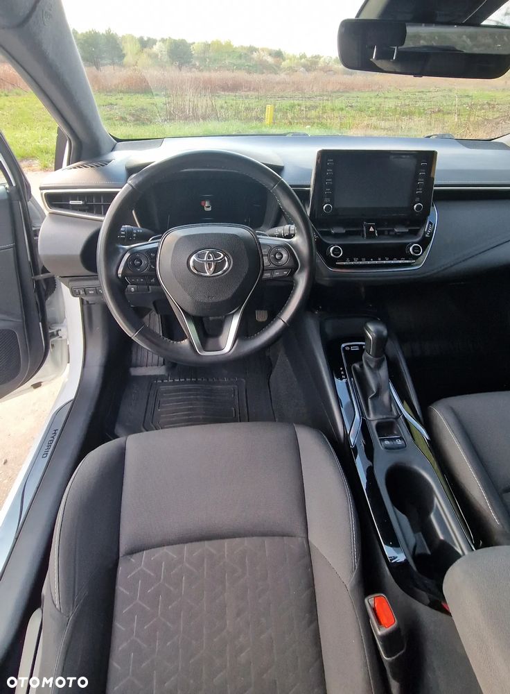 Toyota Corolla 2.0 Hybrid Comfort - 17
