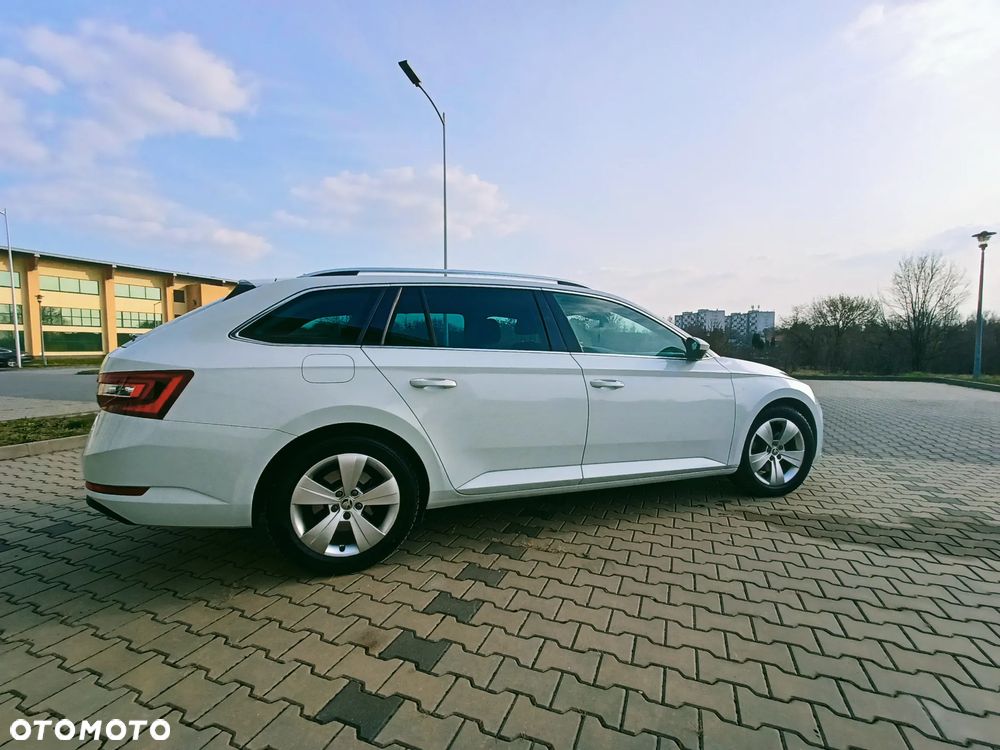 Skoda Superb 2.0 TDI Style - 7