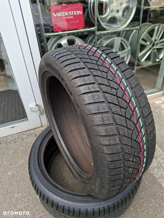 235/45R19 99V Goodyear Ultragrip performance + opona pojedyncza zimowa - 8