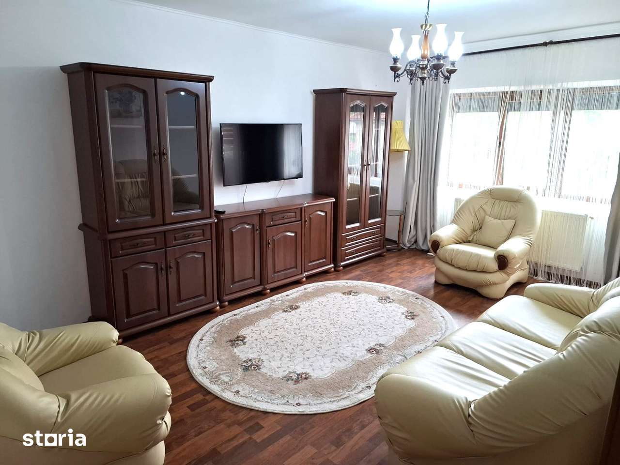 Apartament 3 camere,etaj 1, zona Unirii Sud — fotografia 1