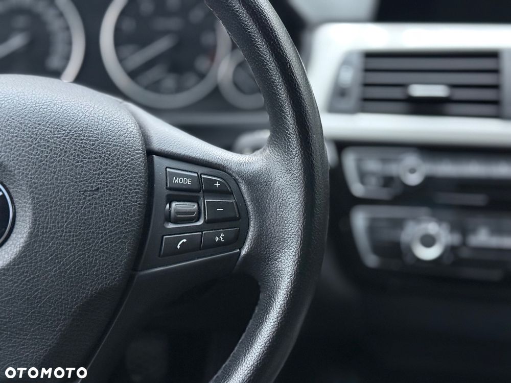 BMW Seria 3 316d EU6 - 29