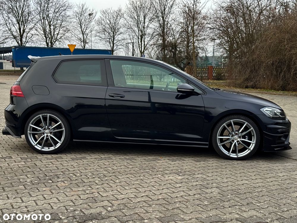 Volkswagen Golf R 4Motion (BlueMotion Technology) - 3
