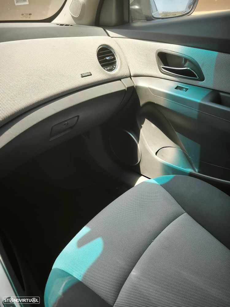 Chevrolet Cruze 2.0 VCDi LT - 21