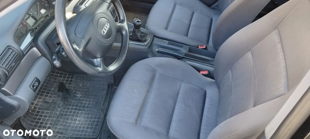 Audi A4 Limousine 1.6 - 7