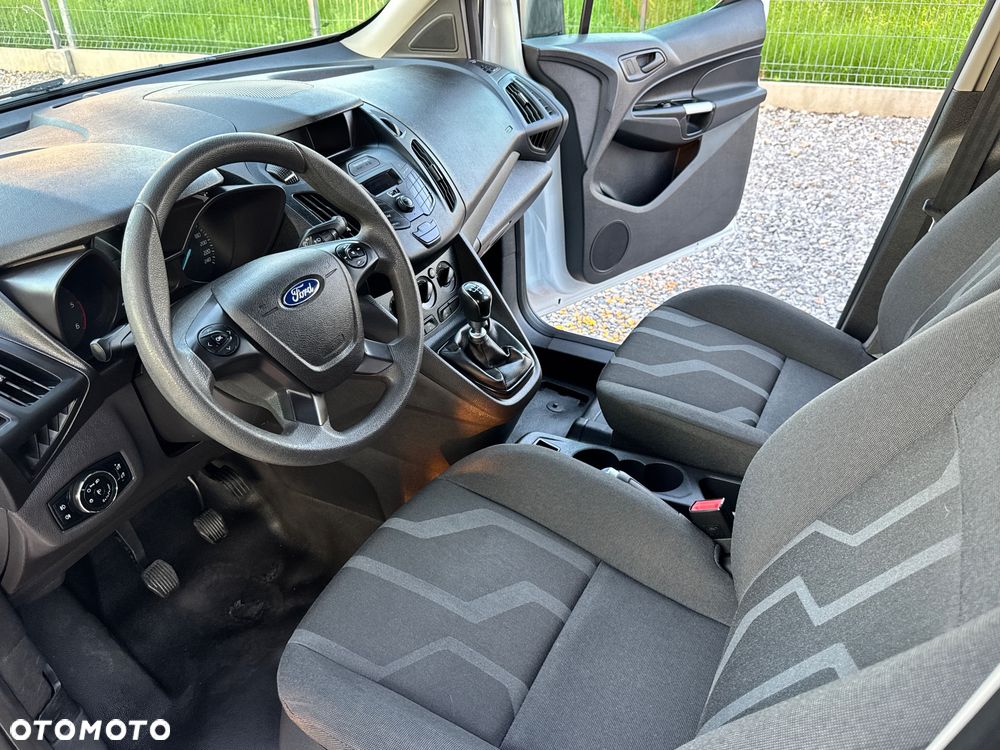 Ford Transit Connect - 32