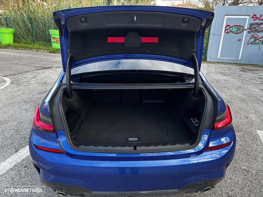 BMW 330 e Aut. M Sport - 8