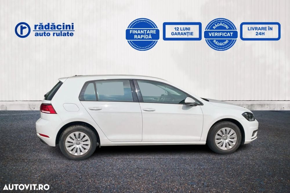 Volkswagen Golf 1.6 TDI Comfortline - 6