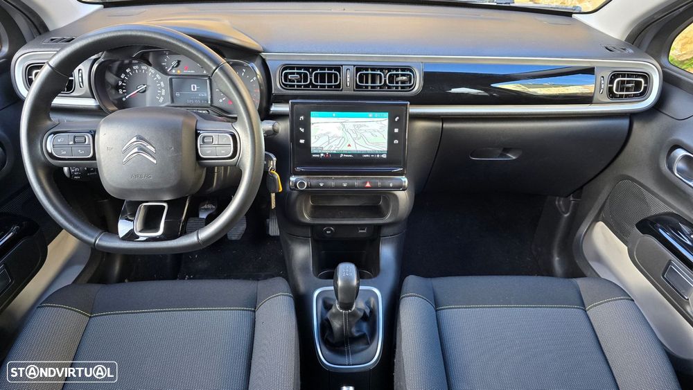 Citroën C3 1.2 PureTech Shine - 10